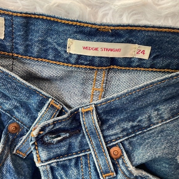 2 for 60 Levi’s wedgie straight button fly - Picture 2 of 4